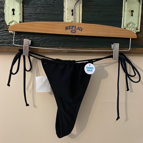 2/$25 Betty Jade Black Thong Swim Bottom Size XL - Picture 5 of 11